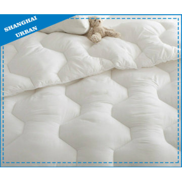 Cotton Polyester Hotel Bedding Comforter